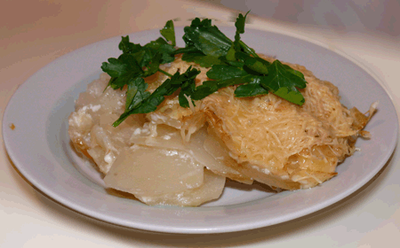 Тушеная картошка со сметаной