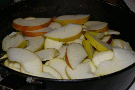шарлотка с яблоками
